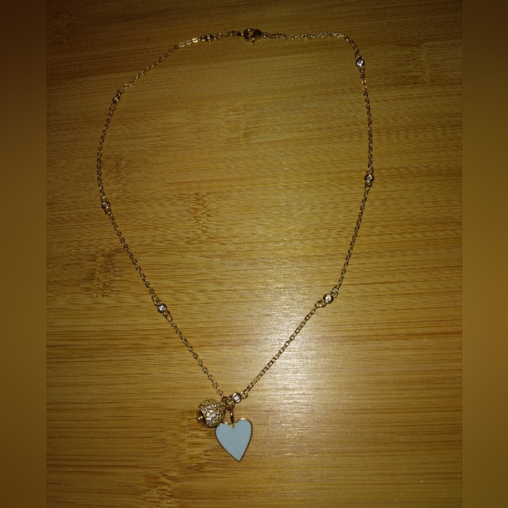 Dainty goldtone heart necklace